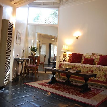 Garden Cottage Bed & Breakfast Los Angeles Exterior photo